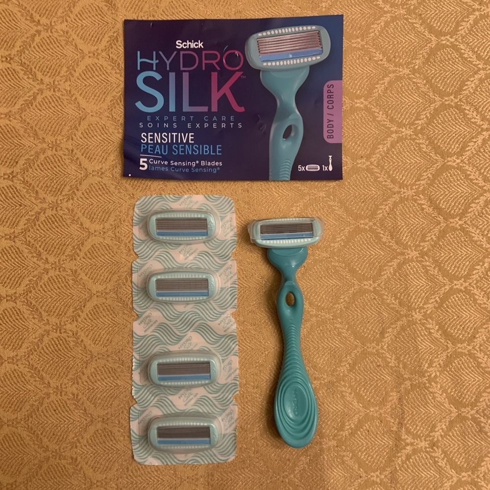 Schick Hydro Silk 5 Sensitive Care Women's Razor 1 Handle 4 Blade Refills